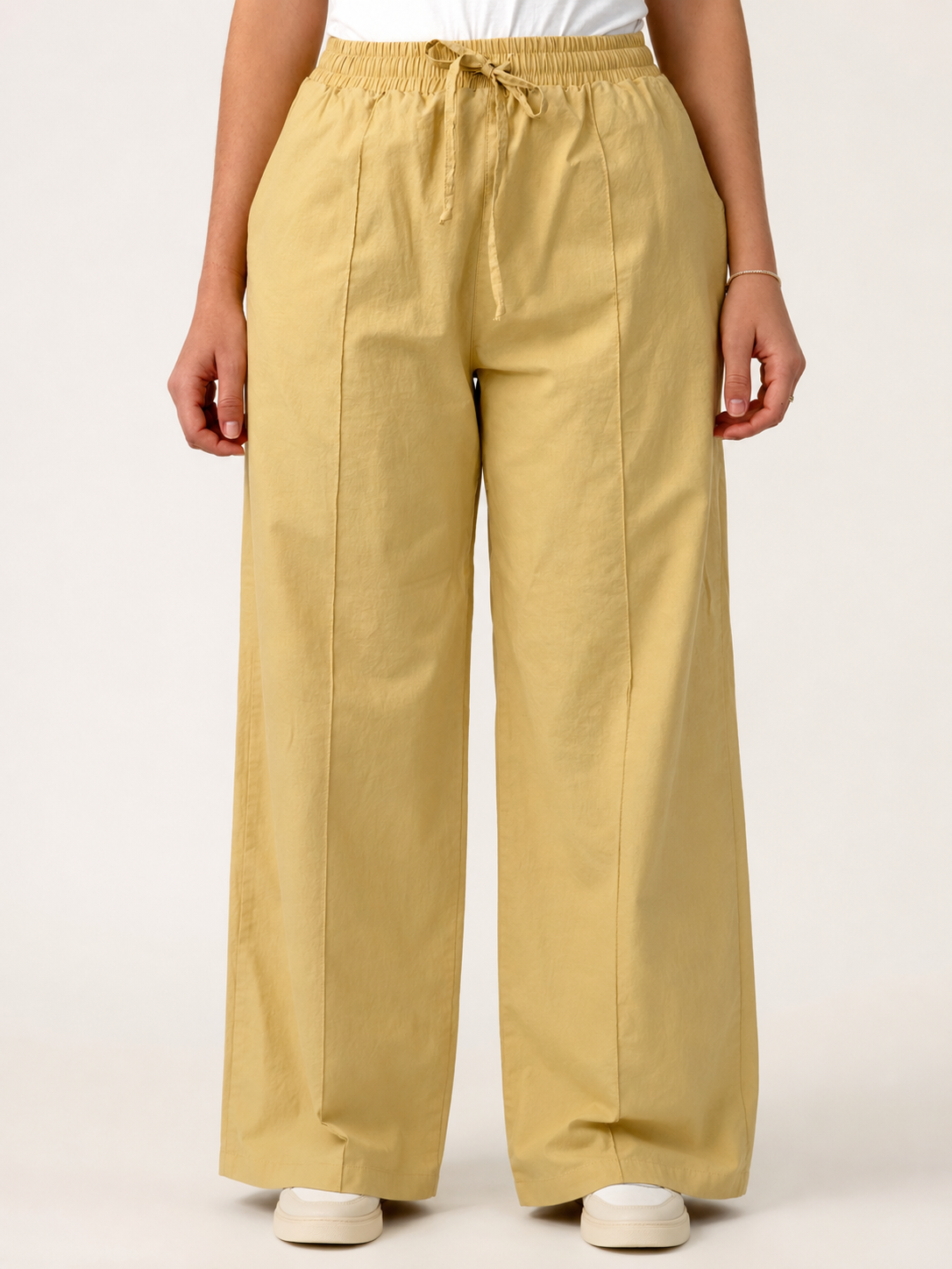 Settled Set - Butter Yellow